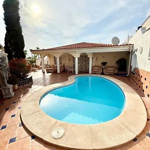 villa-violetta.tenerifehoteles.net/